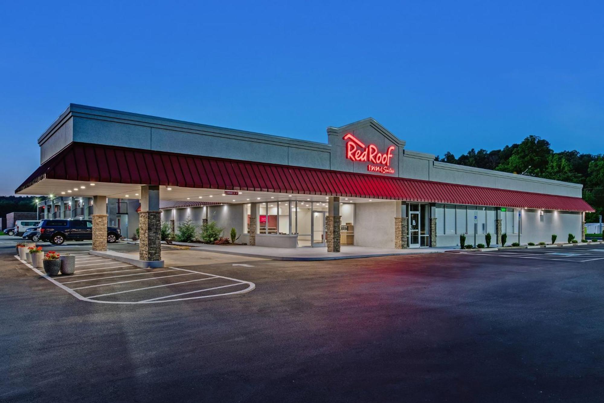 Hotel Red Roof & Wilkesboro